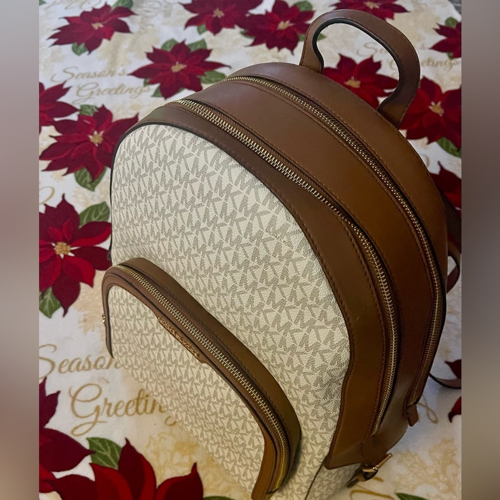 Michael Kors Jaycee Large Logo Backpack in Vanilla